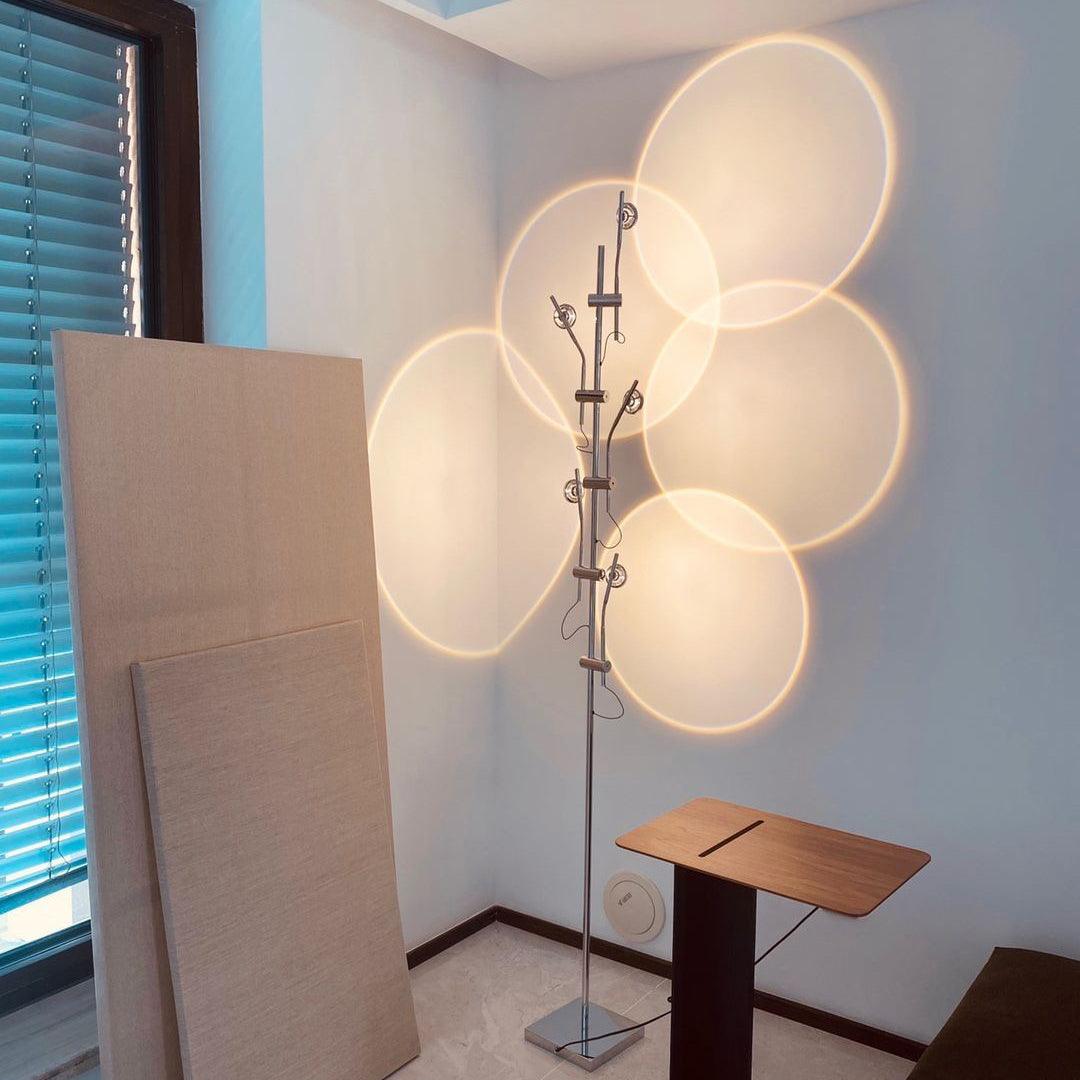 Wa Wa Floor Lamp – Adjustable Light Effects