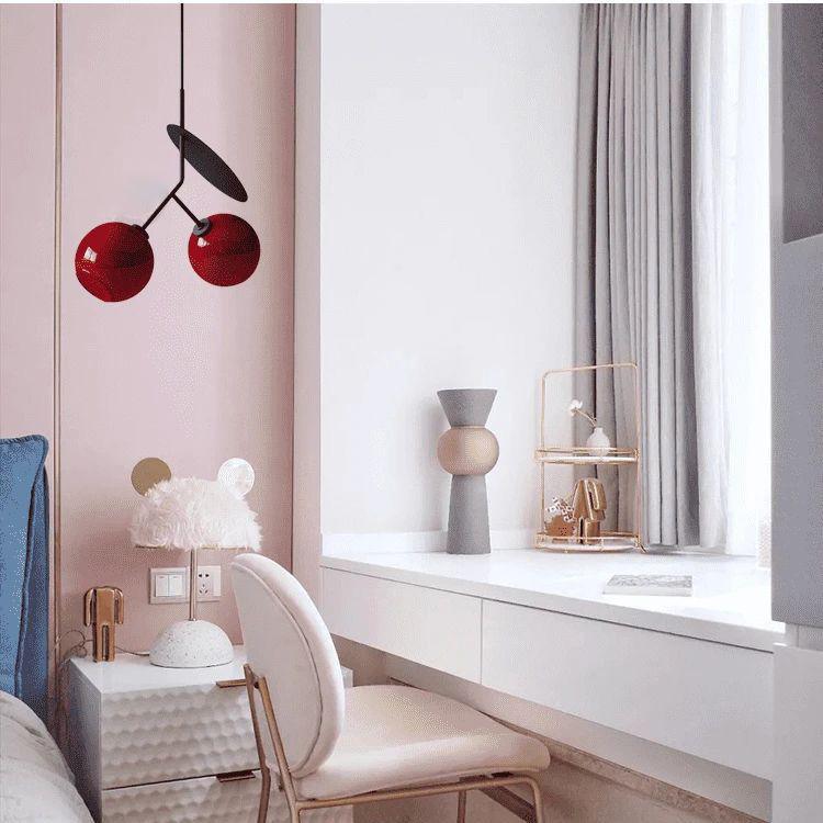 Mid-Century Modern Pendant Light – Minimalist Highlight