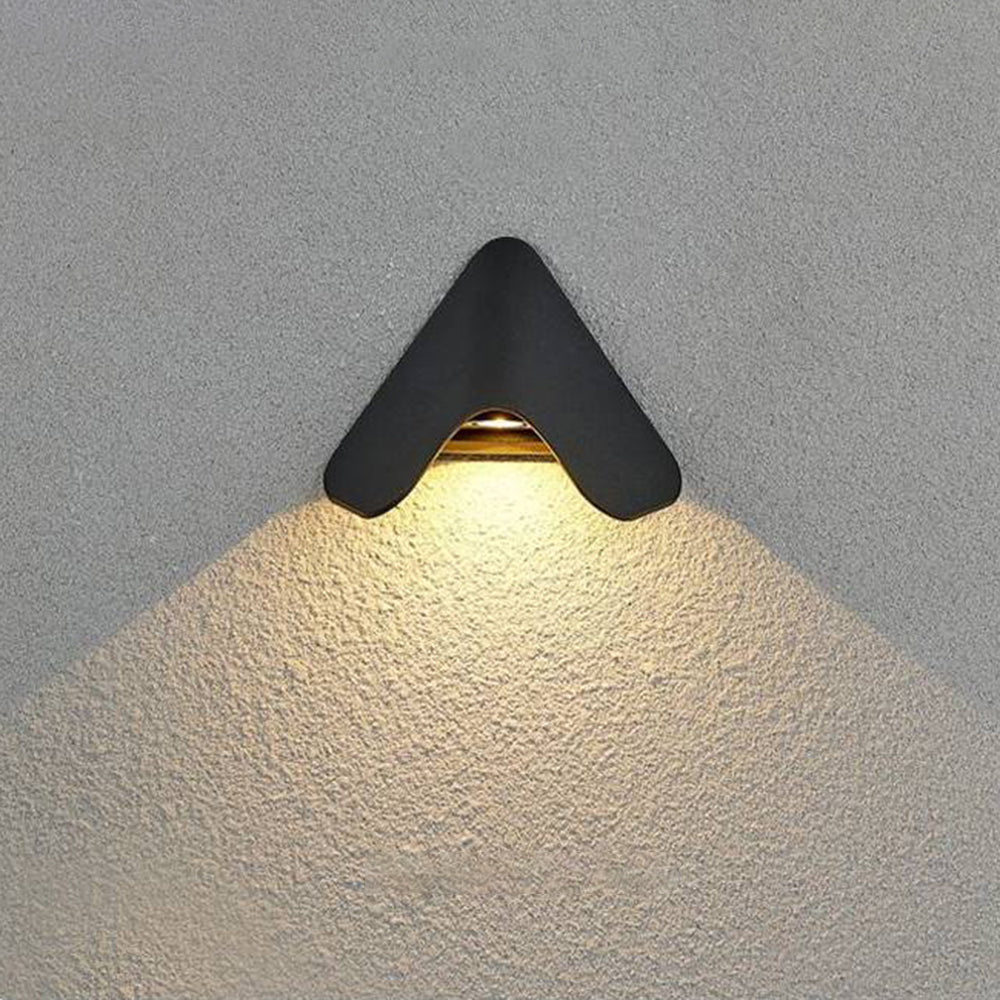 Minimalist Triangle Black LED Outdoor Wall Lamp – Waterproof and Sleek