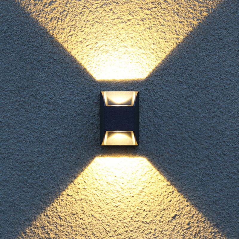 Minimalist Up Down LED Metal Outdoor Wall Lamp for Patios