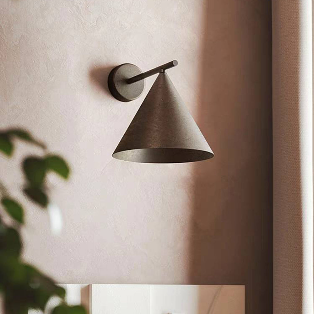 Modern Cone-Shaped Outdoor Wall Lamp – Waterproof, Black or Gold Finish