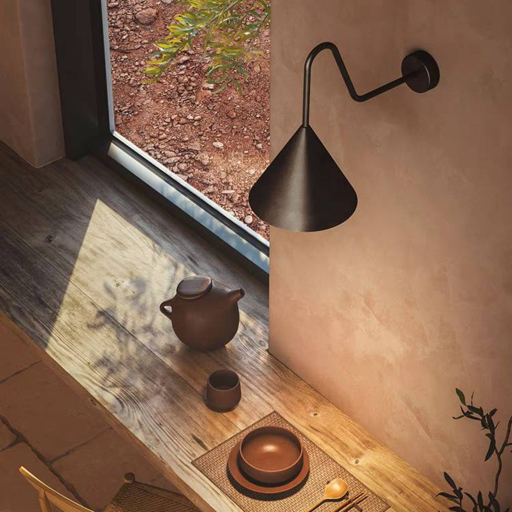 Modern Cone-Shaped Outdoor Wall Lamp – Waterproof, Black or Gold Finish