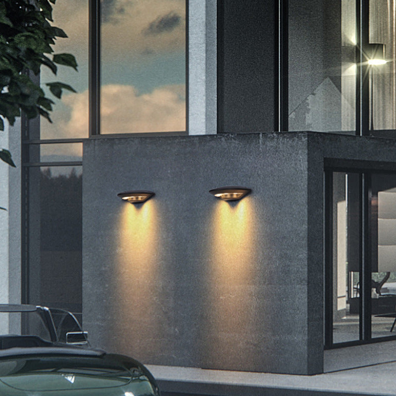 Modern Flying Saucer LED Outdoor Wall Lamp with Waterproof Design