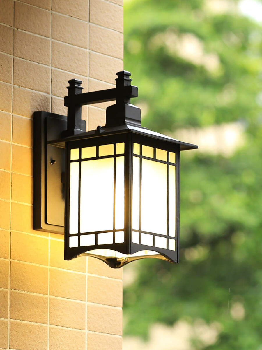 Outdoor Lantern Wall Light in Black or Bronze – Waterproof Exterior Lighting