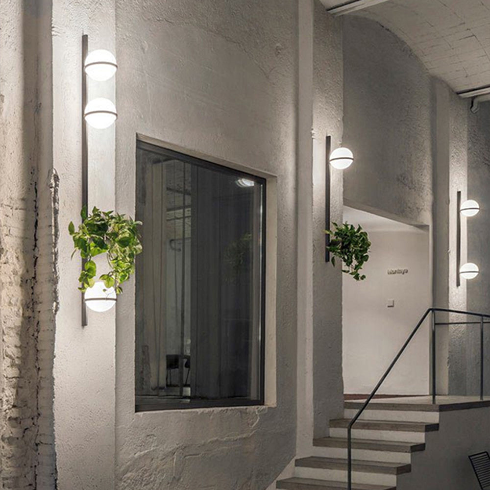 Modern Outdoor Wall Lamp with Globe Design – Solar or Hardwired Options