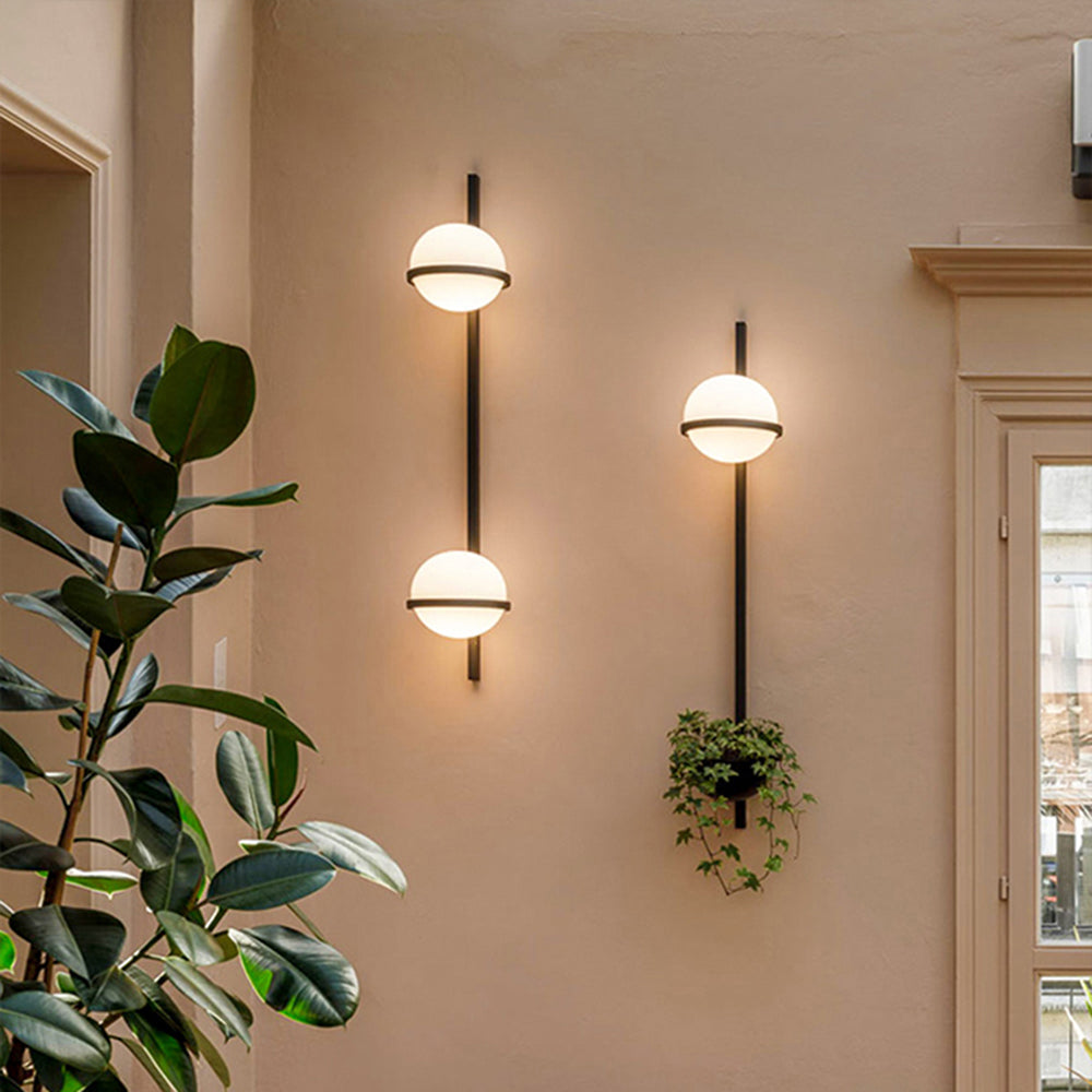 Modern Outdoor Wall Lamp with Globe Design – Solar or Hardwired Options