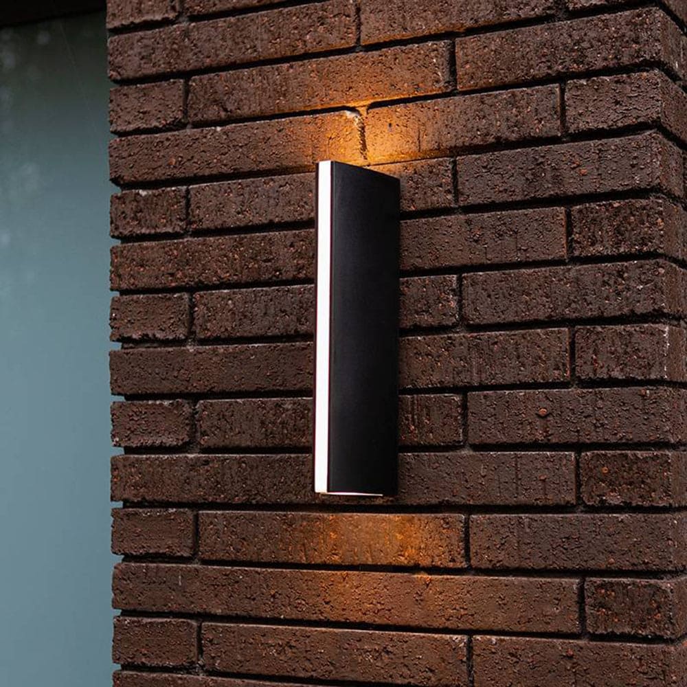 Modern Triangular Prism Metal Outdoor Wall Lamp for Courtyard or Balcony
