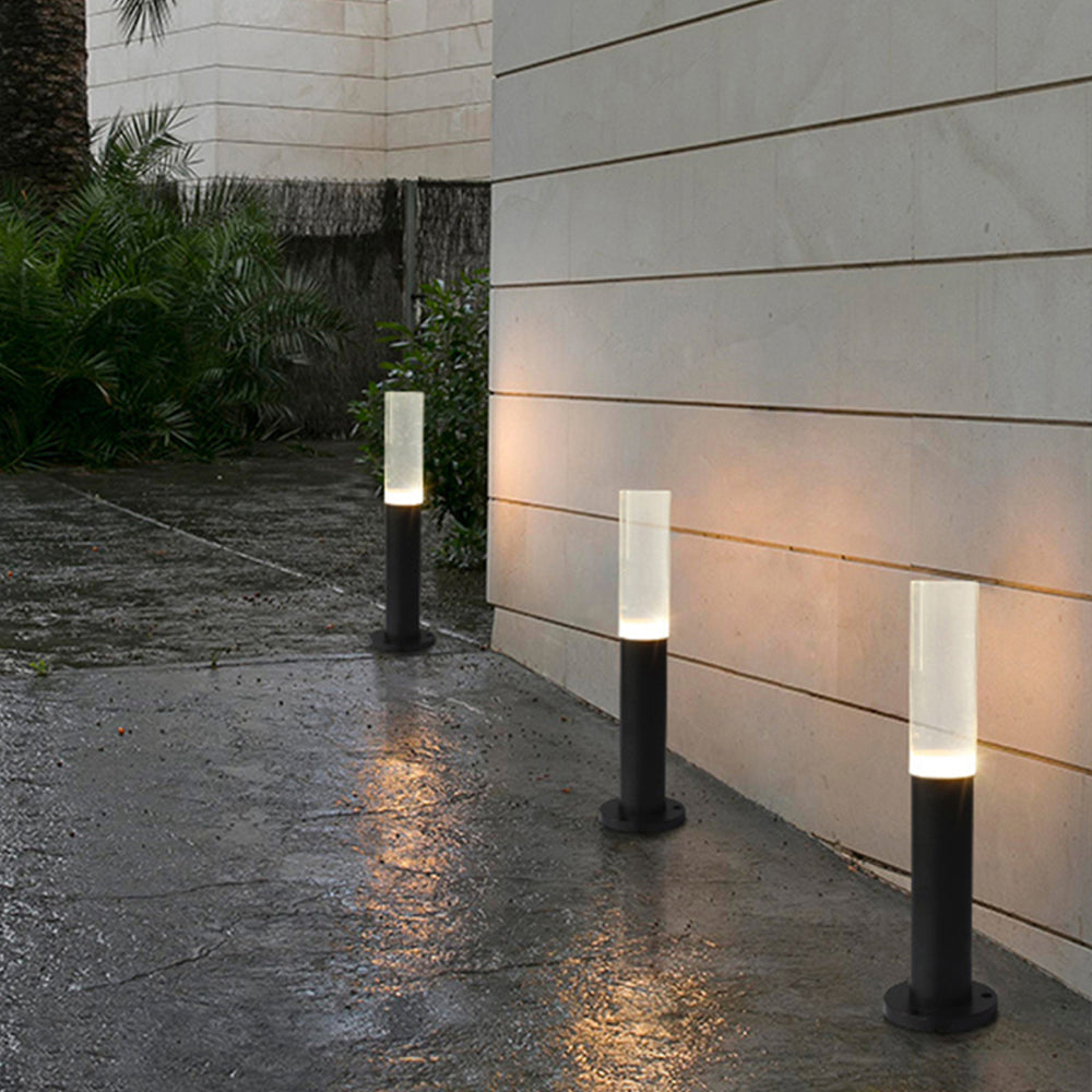 Outdoor Bollard Light – Modern Warm Ambiance